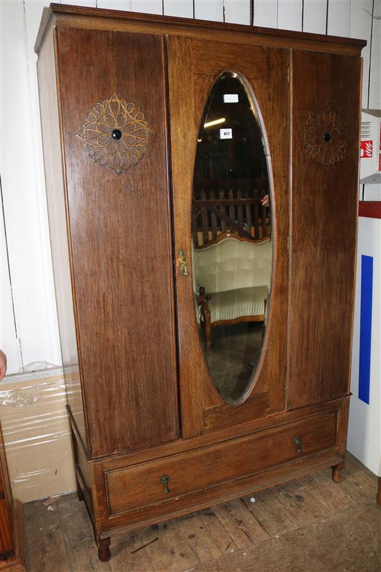 Oak mirrored wardrobe(-)